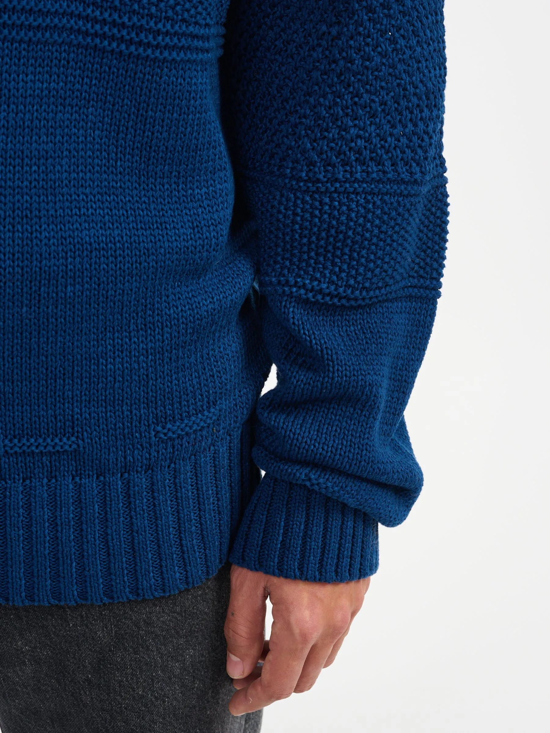 ACCYS SWEATER