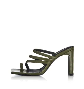 Carrie- Olive