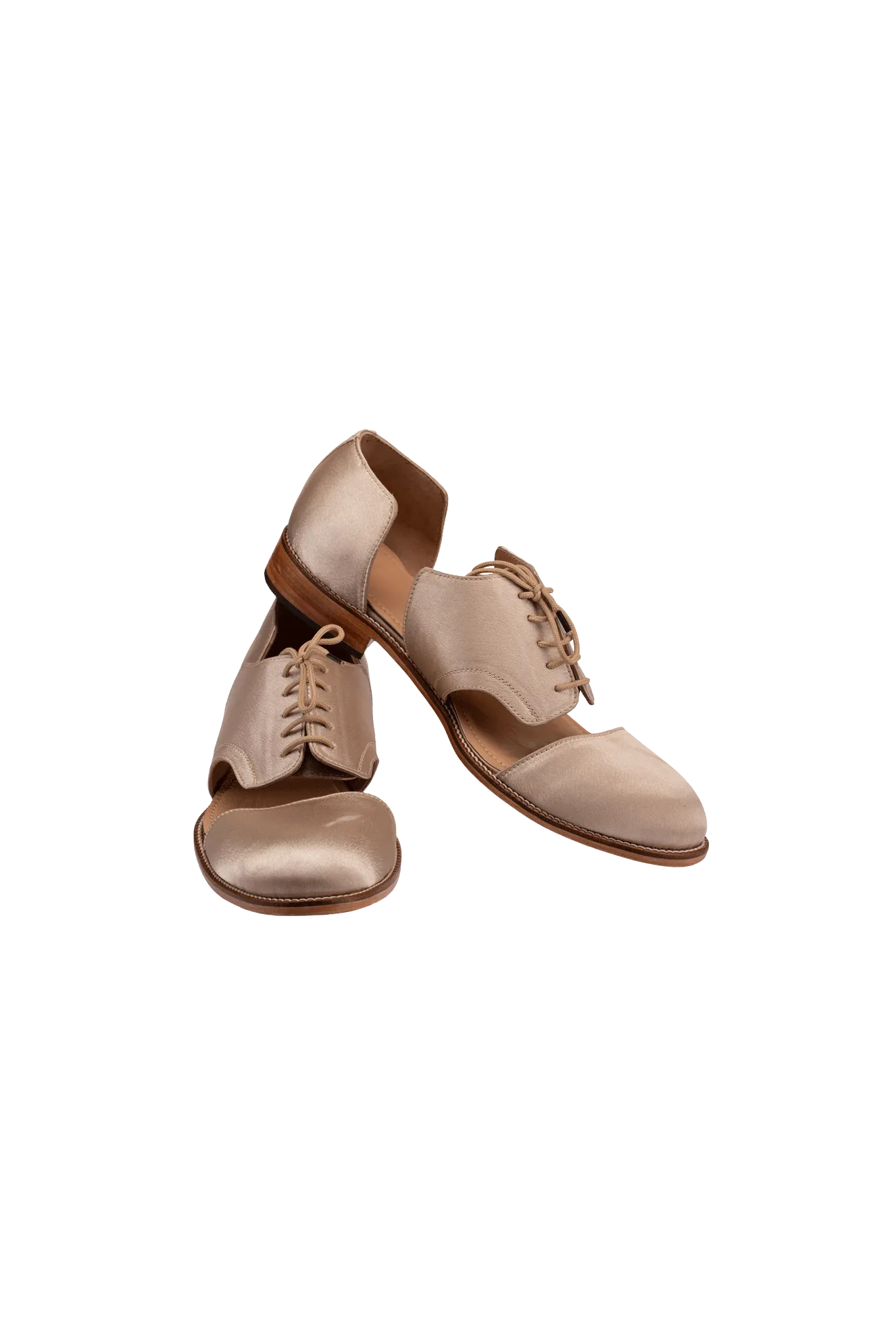 CUT-OUT SHOES