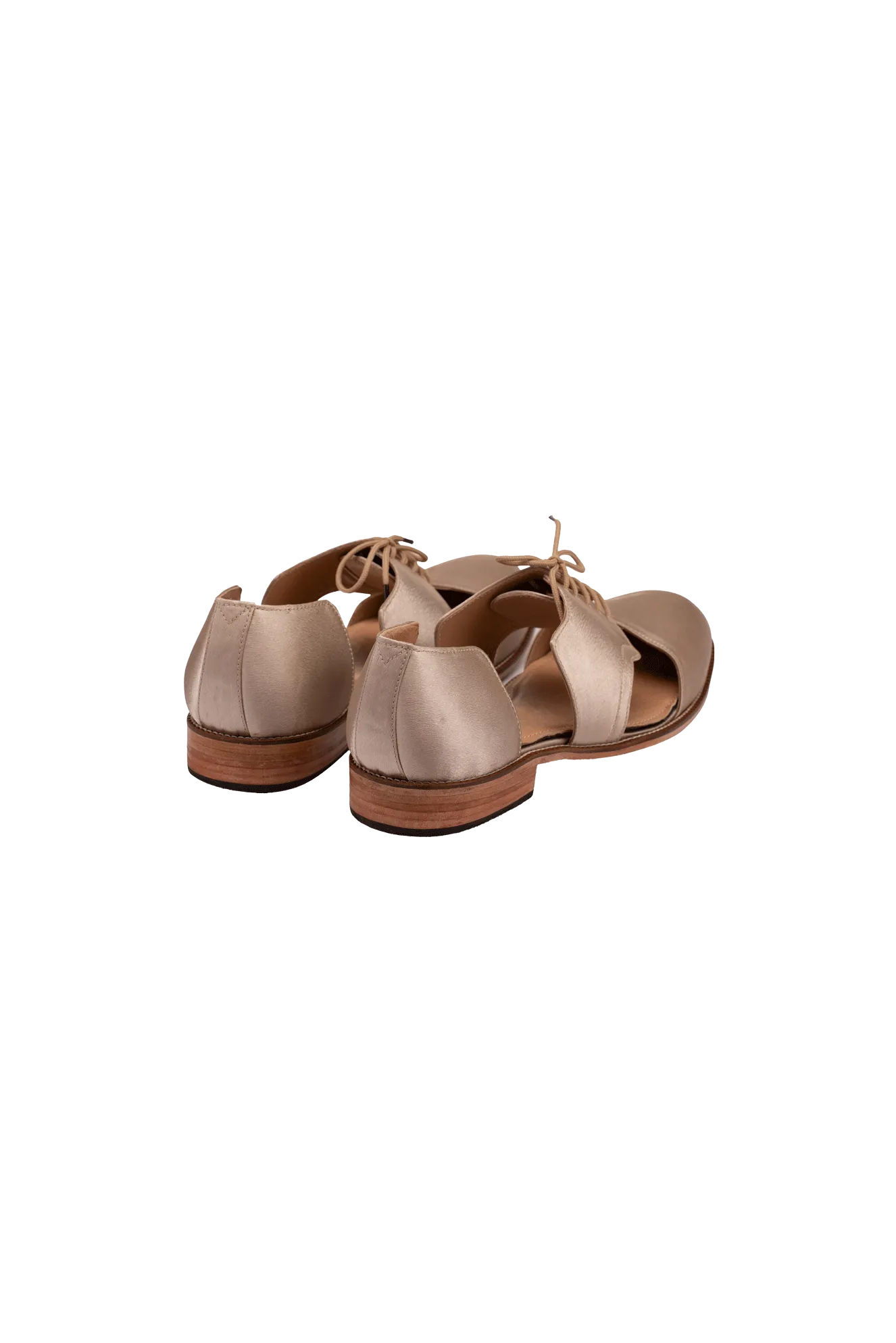 CUT-OUT SHOES