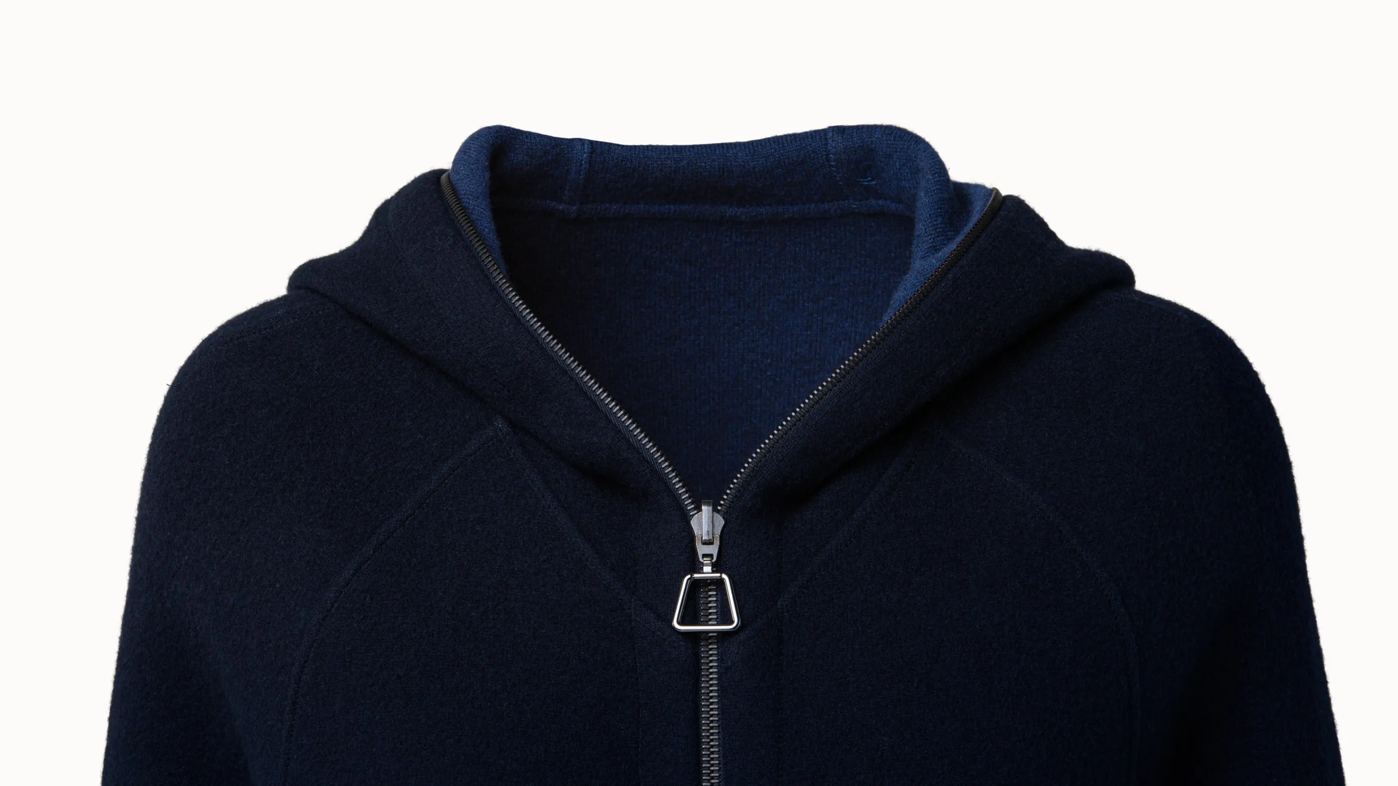 Lange Jacke mit Kapuze aus Kaschmir-Woll-Techno-Jersey mit Reissverschluss